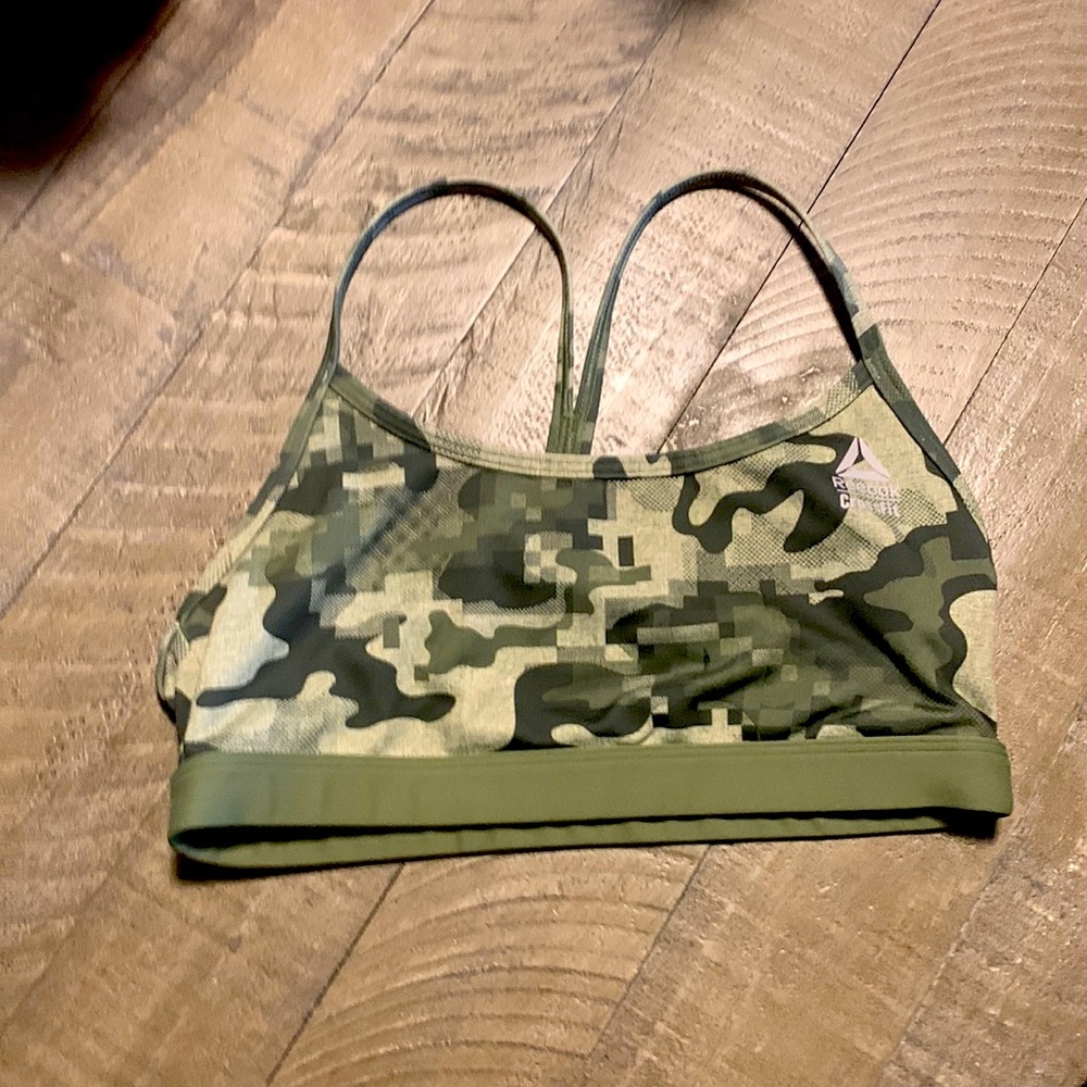 Reebok CrossFit Sports bra great to chase after those gains🥳💪🏼